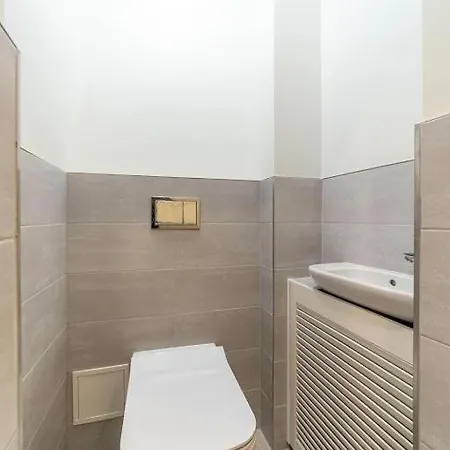 Away From Centre Near Kadriorg