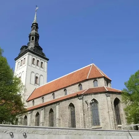 Apartment Away From Centre Near Kadriorg Tallinn