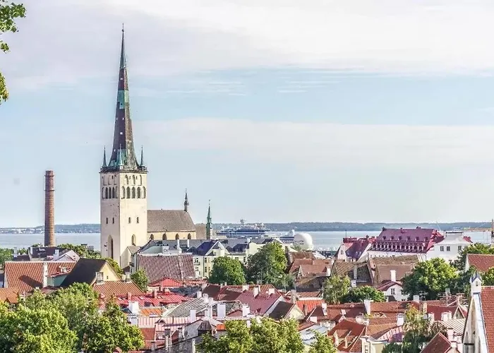 Apartment Away From Centre Near Kadriorg Tallinn