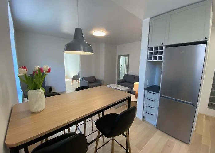 Apartment Away From Centre Near Kadriorg *