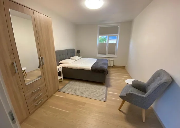 Away From Centre Near Kadriorg * タリン