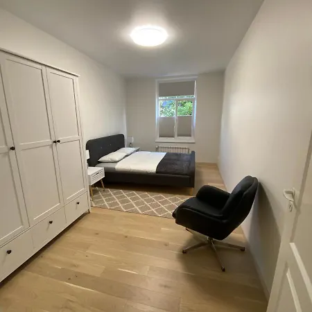 Apartament Away From Centre Near Kadriorg *