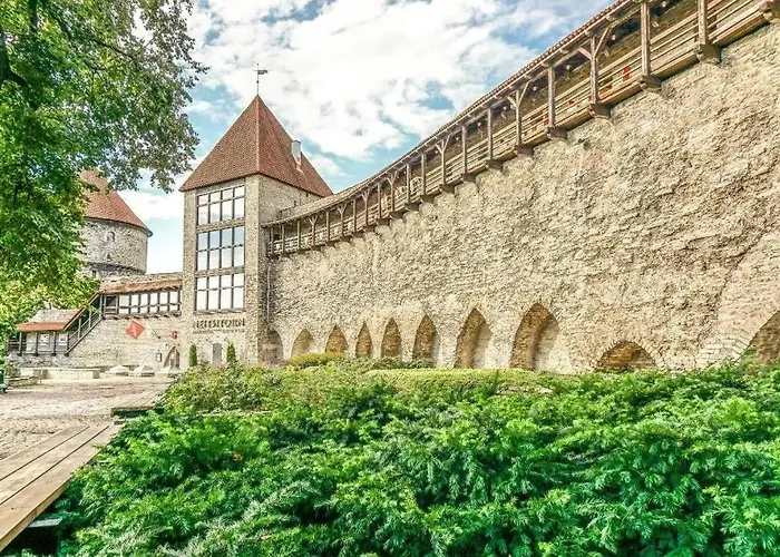 Away From Centre Near Kadriorg Appartement *