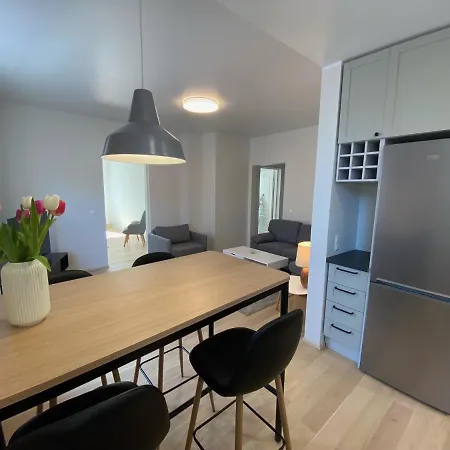 Apartment Away From Centre Near Kadriorg *